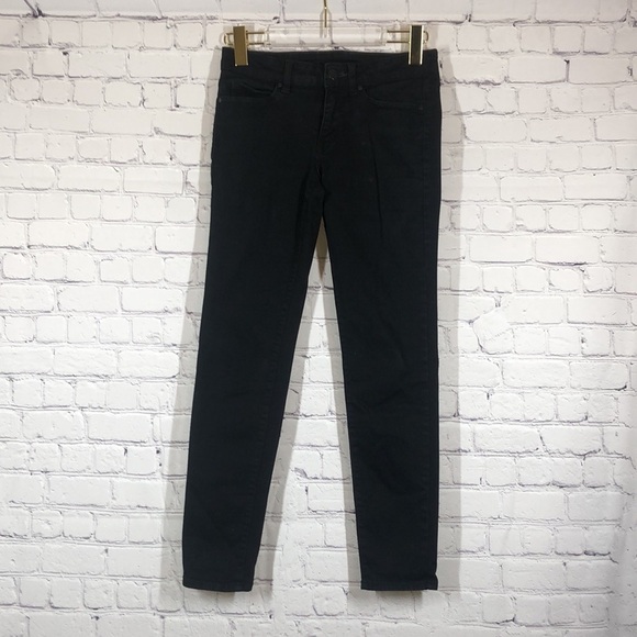 UNIQLO denim in black color - Picture 8 of 8